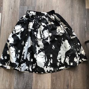 LucyParis Tea length skirt